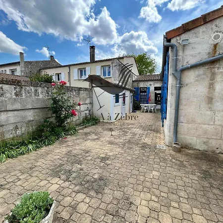 De Mali - De Plain Pied A Deux Pas Du Centre 3* Rochefort (Charente-Maritime)