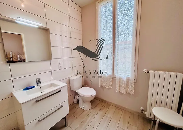 De Mali - De Plain Pied A Deux Pas Du Centre *