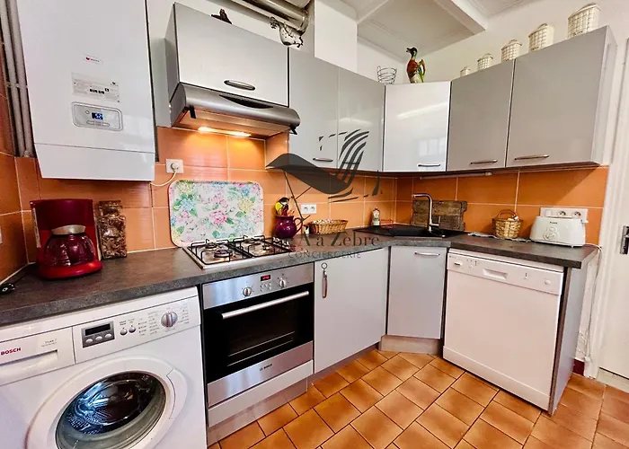 De Mali - De Plain Pied A Deux Pas Du Centre * Rochefort (Charente-Maritime)